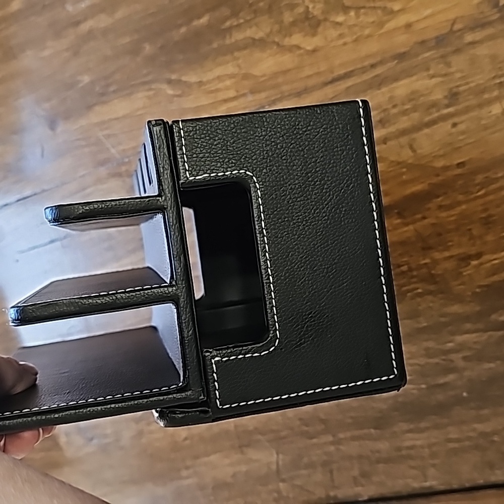 Electronic Devise Organizer - Picture 7 of 9